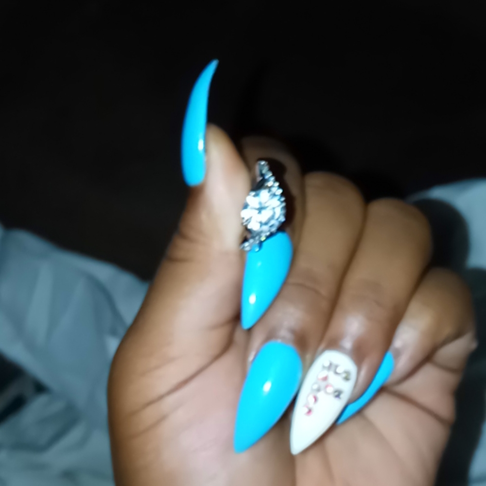 Ring - Picture 2 of 2